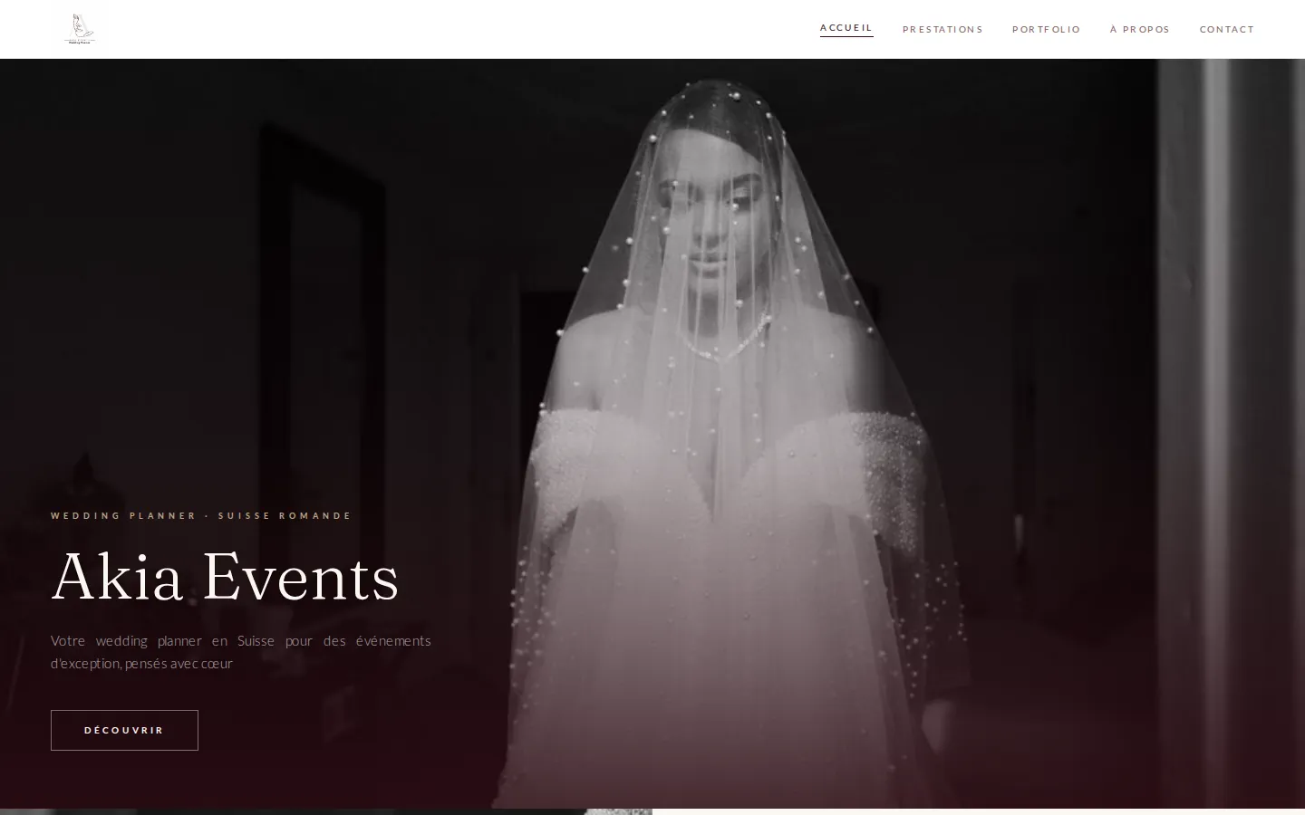 Nouveau site Akia Events · design élégant bordeaux et crème